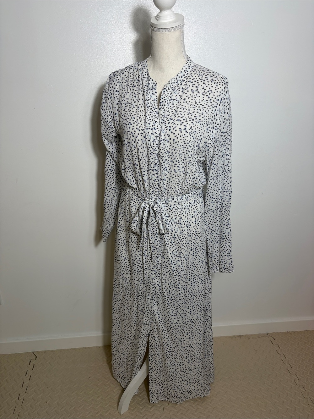 Anthropologie Cloth & Stone White and Navy Dot Long Dress Large